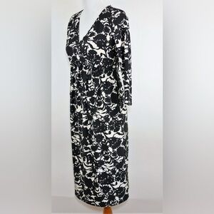 Motherhood Maternity Black and Cream White Floral 3/4 Sleeve Dress Sz Small